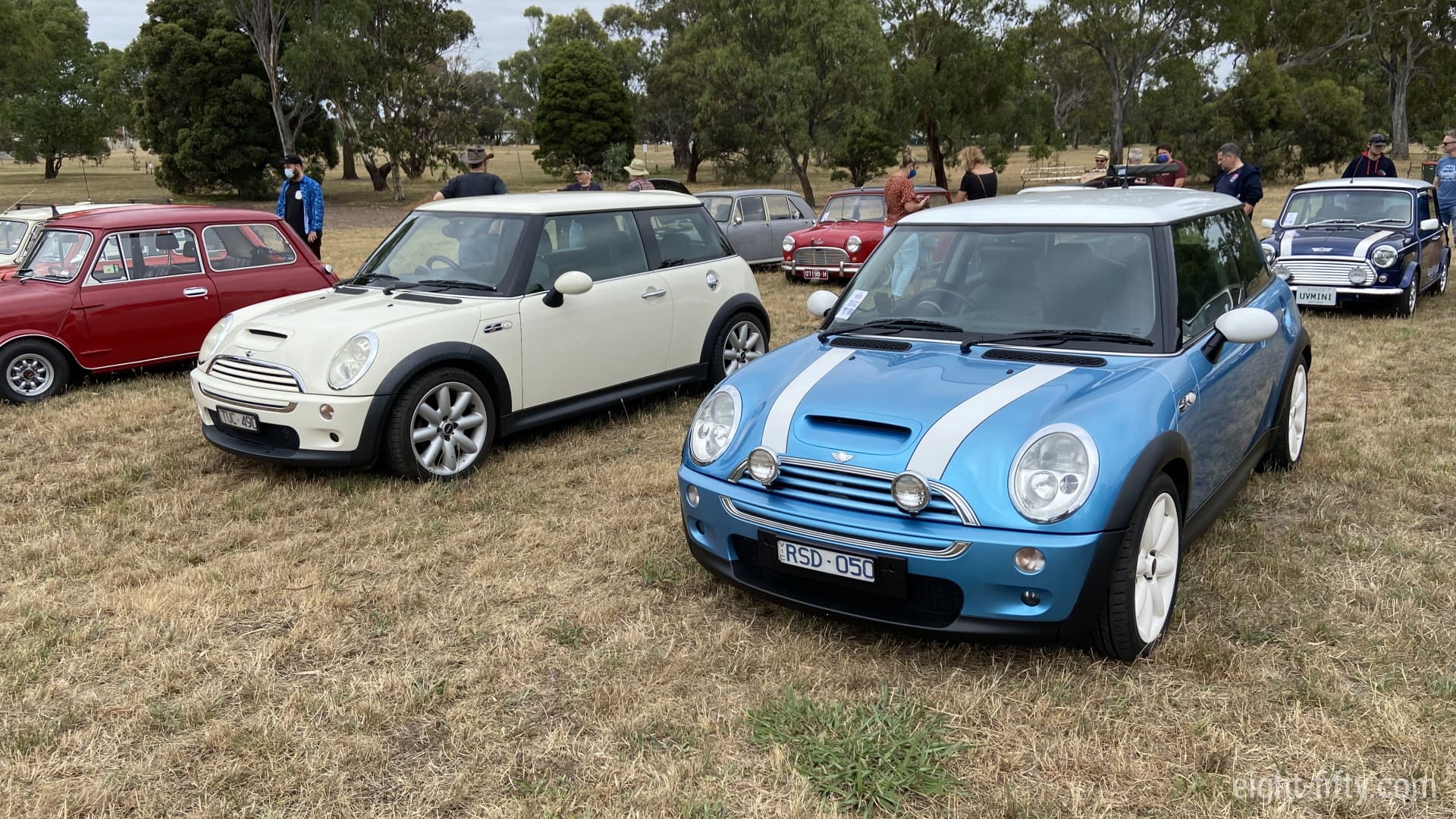 Few examples of MINI were present - only these two from the first R50 generation.