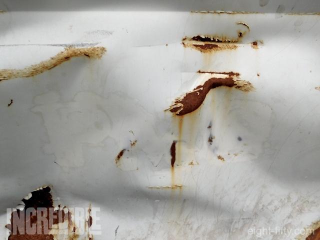 Evidence of where the PMG logo had been removed was visible on the passenger door. 